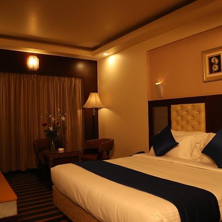 Hotel Dr Rajkumar International Bangalore Eksteriør billede