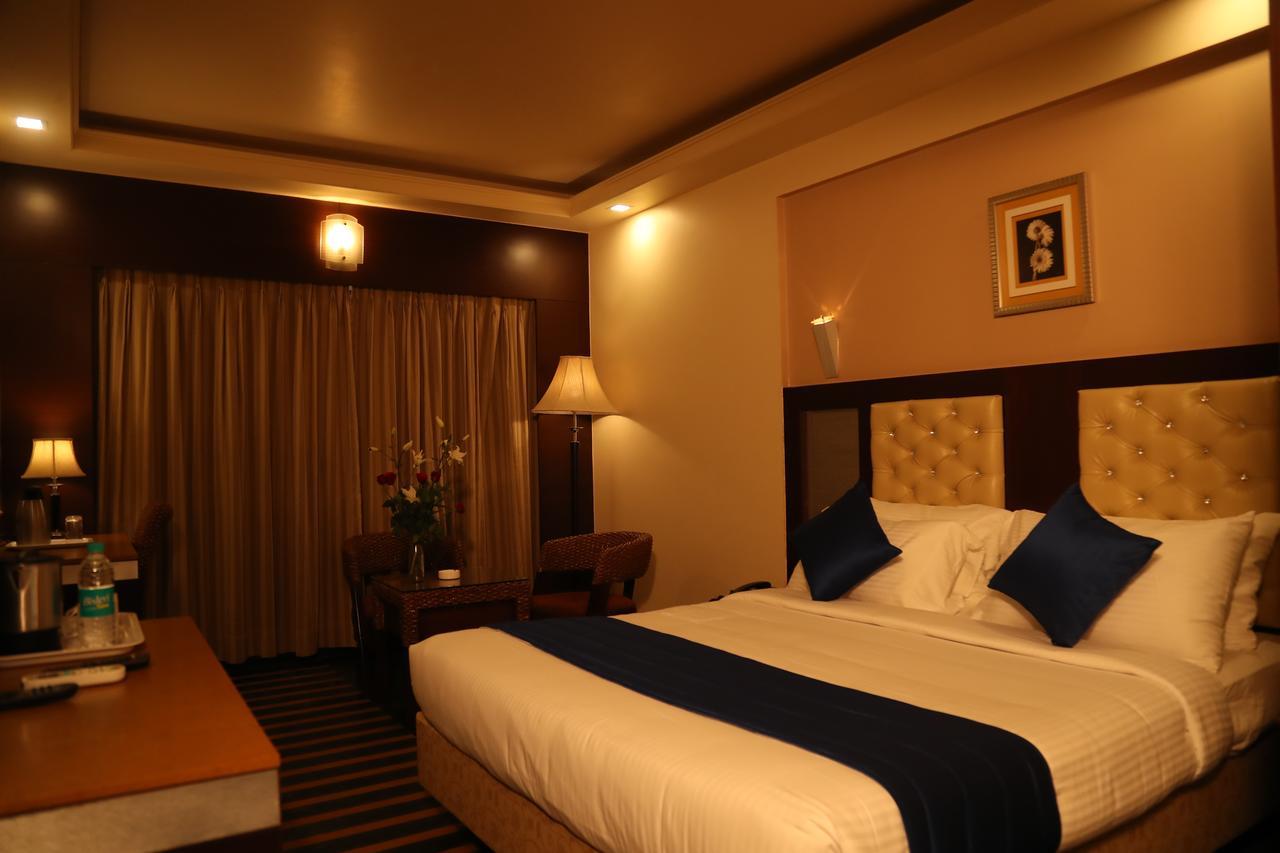 Hotel Dr Rajkumar International Bangalore Eksteriør billede